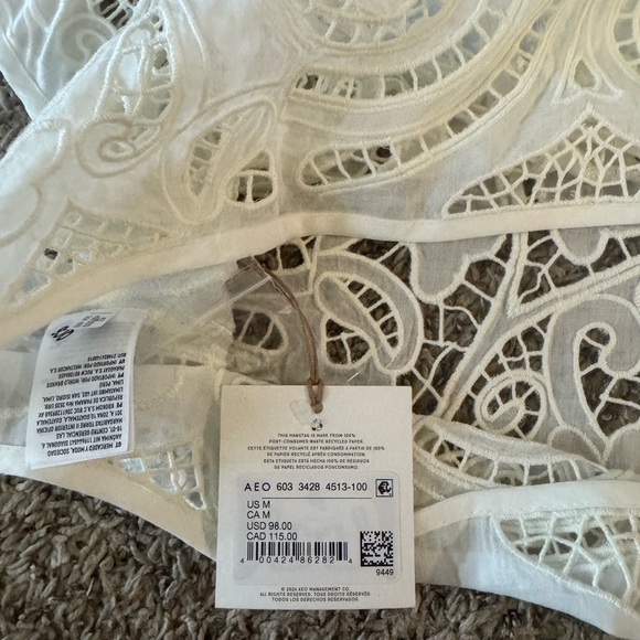 AE77 White Lace Top Size Medium - Picture 4 of 4
